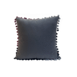 Poduszka dekoracyjna Poppy 40x40 szara z taśmą z kolorowymi pomponami